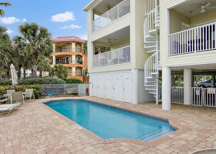 Family-friendly 3br Beachfront Retreat Indian Rocks Sea Side 202 Ferienhaus Clearwater Beach