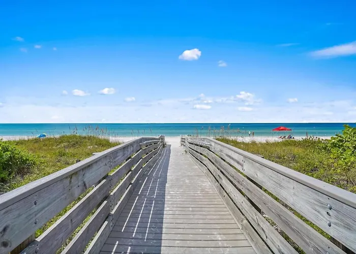 Family-friendly 3br Beachfront Retreat Indian Rocks Sea Side 202 Ferienhaus *