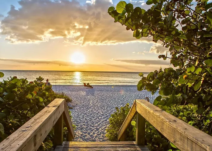 Family-friendly 3br Beachfront Retreat Indian Rocks Sea Side 202 * Clearwater Beach