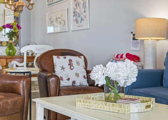 Family-friendly 3br Beachfront Retreat Indian Rocks Sea Side 202 Ferienhaus