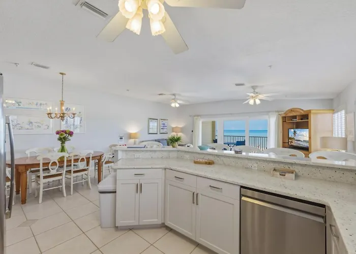 Family-friendly 3br Beachfront Retreat Indian Rocks Sea Side 202 Clearwater Beach