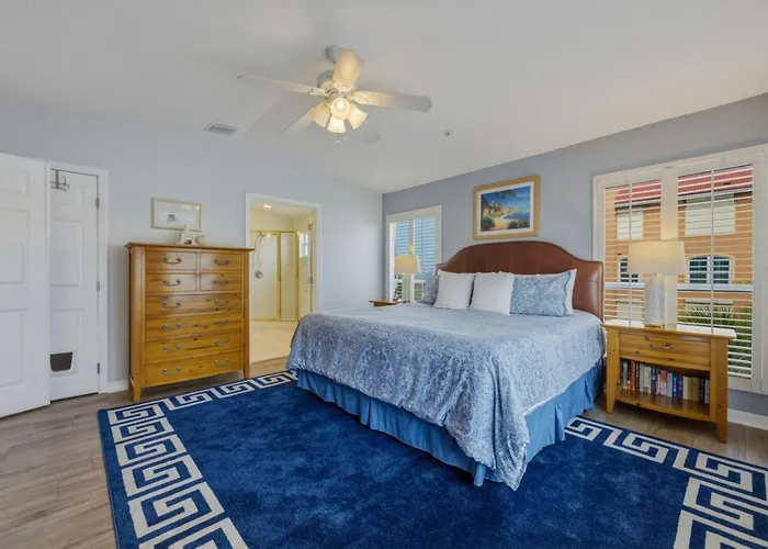 Family-friendly 3br Beachfront Retreat Indian Rocks Sea Side 202 Holiday home *