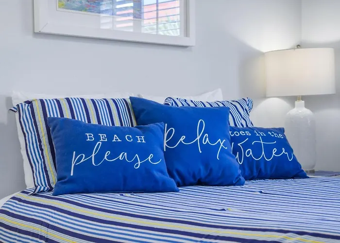 Family-friendly 3br Beachfront Retreat Indian Rocks Sea Side 202