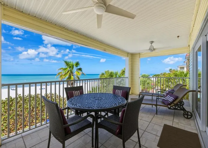 Holiday home Family-friendly 3br Beachfront Retreat Indian Rocks Sea Side 202