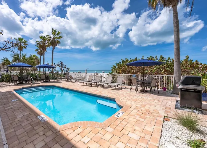 Family-friendly 3br Beachfront Retreat Indian Rocks Sea Side 202 *