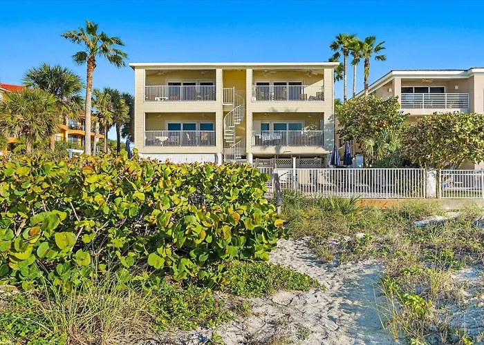 Family-friendly 3br Beachfront Retreat Indian Rocks Sea Side 202
